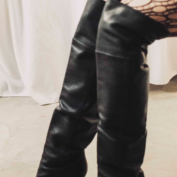 Giselle 120 Jimmy Choo - Picture 3 of 10